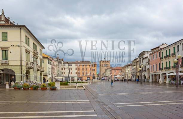 negozio in vendita a Venezia in zona Marghera