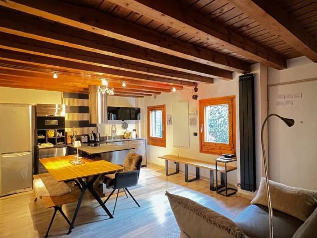 casa indipendente in vendita a Venezia in zona Marghera