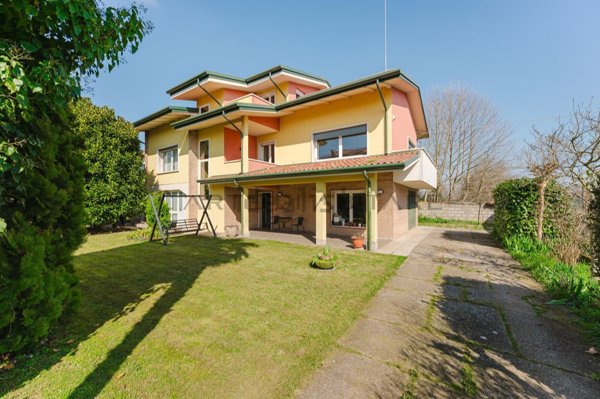 casa indipendente in vendita a Venezia in zona Carpenedo