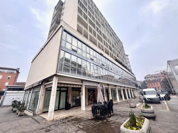 ufficio in vendita a Venezia in zona Mestre