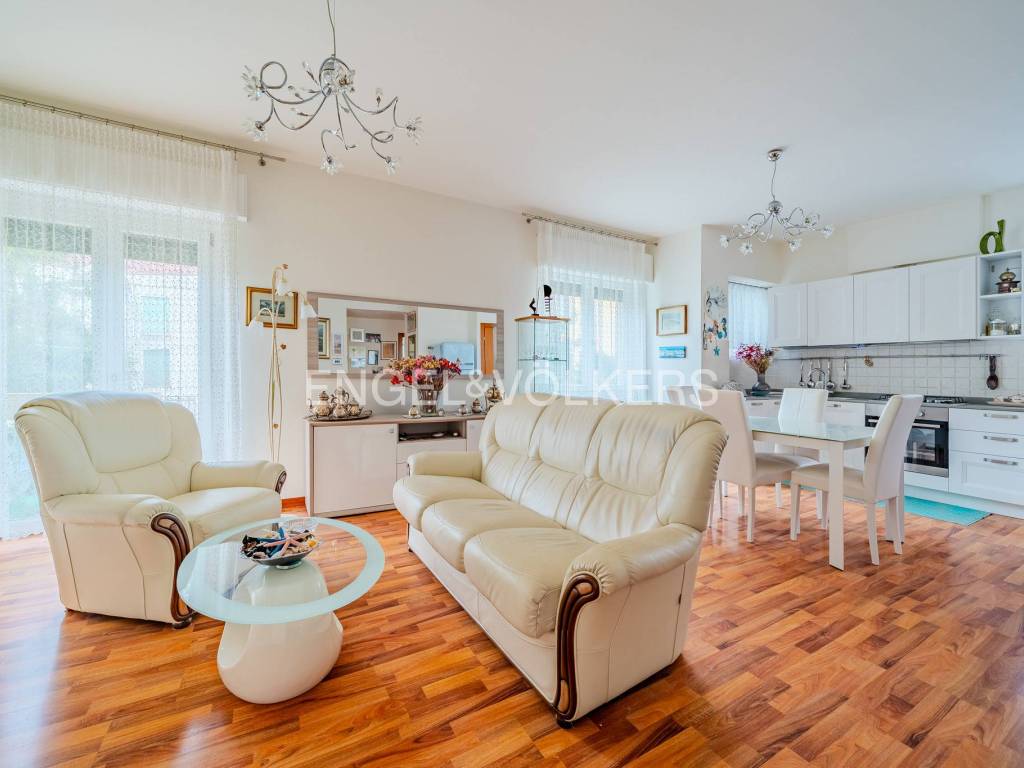 appartamento in vendita a Venezia in zona Lido di Venezia