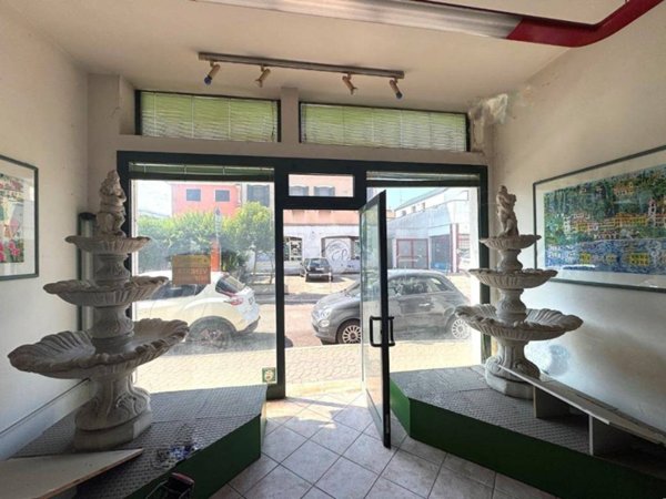 negozio in vendita a Venezia in zona Marghera