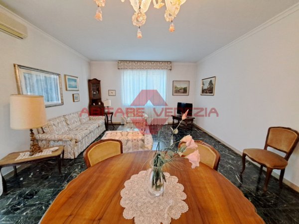 appartamento in vendita a Venezia in zona Lido di Venezia