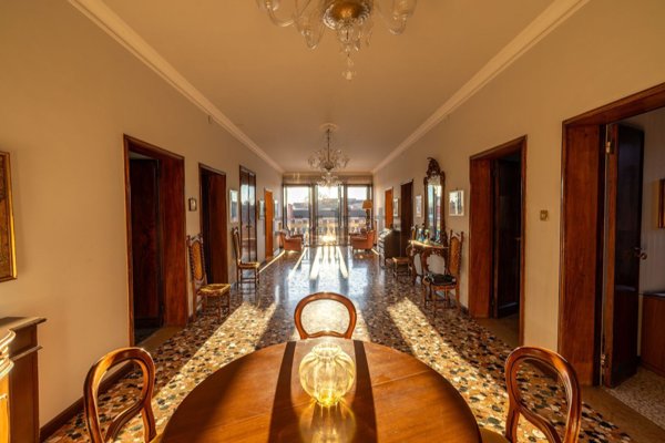 appartamento in vendita a Venezia in zona Murano