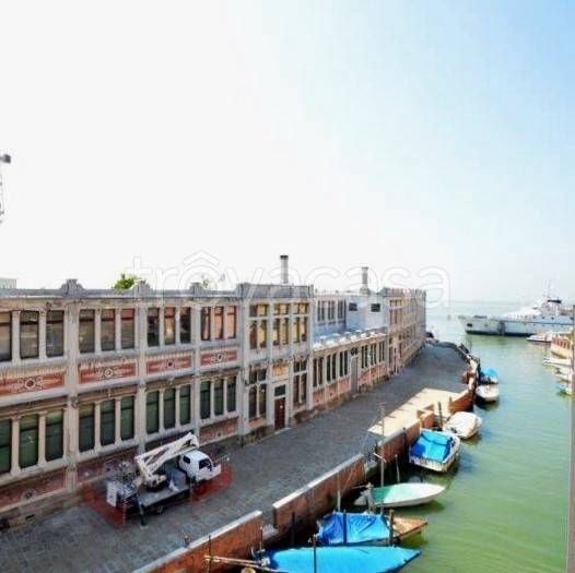 appartamento in vendita a Venezia in zona Giudecca