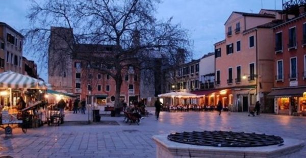 appartamento in vendita a Venezia in zona Sestiere Dorsoduro