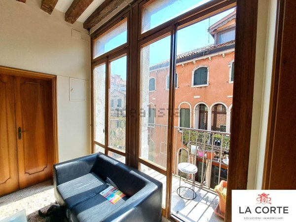 appartamento in vendita a Venezia in zona Sestiere San Polo