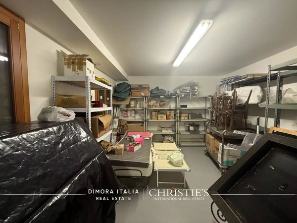 locale di sgombero in vendita a Venezia in zona Sestiere Santa Croce