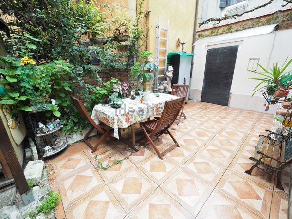 appartamento in vendita a Venezia in zona Sestiere Santa Croce
