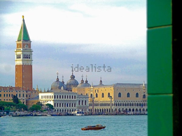 appartamento in vendita a Venezia in zona Giudecca