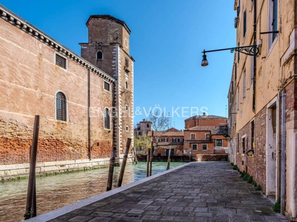 appartamento in vendita a Venezia in zona Sestiere Castello