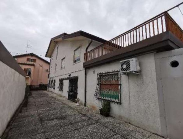 casa indipendente in vendita a Venezia in zona Mestre
