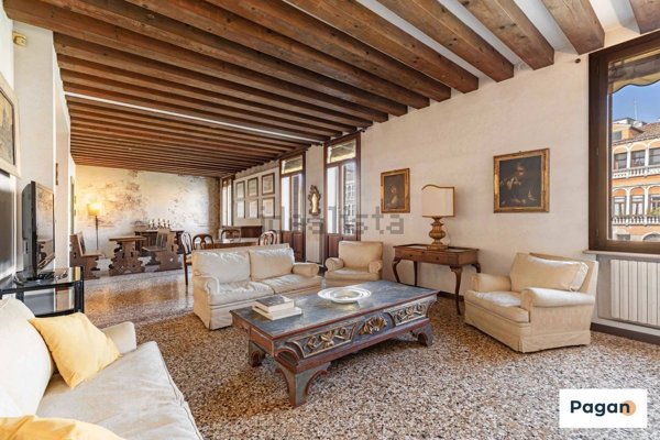 appartamento in vendita a Venezia in zona Sestiere Santa Croce