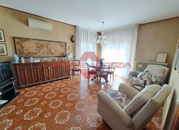 appartamento in vendita a Venezia in zona Lido di Venezia
