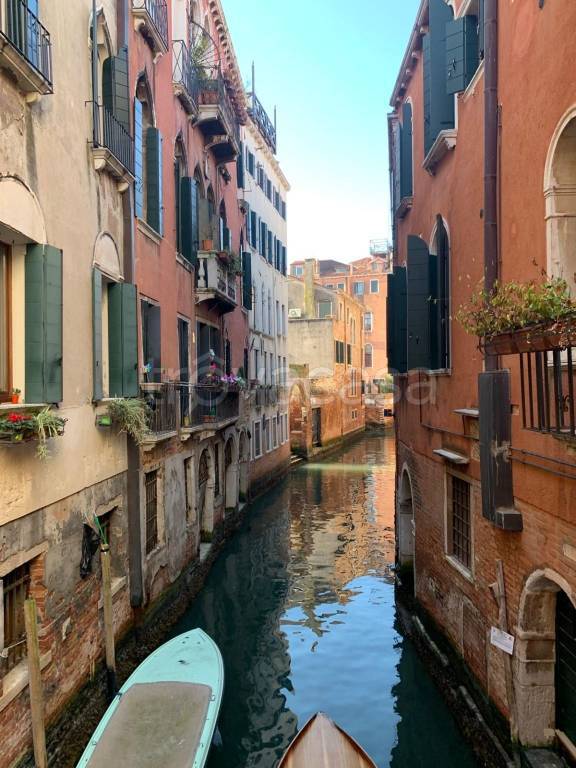 appartamento in vendita a Venezia in zona Sestiere San Polo