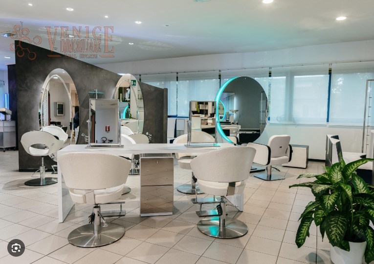 negozio in vendita a Venezia in zona Mestre