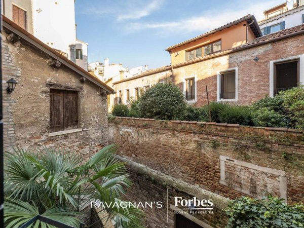 appartamento in vendita a Venezia in zona Sestiere San Polo