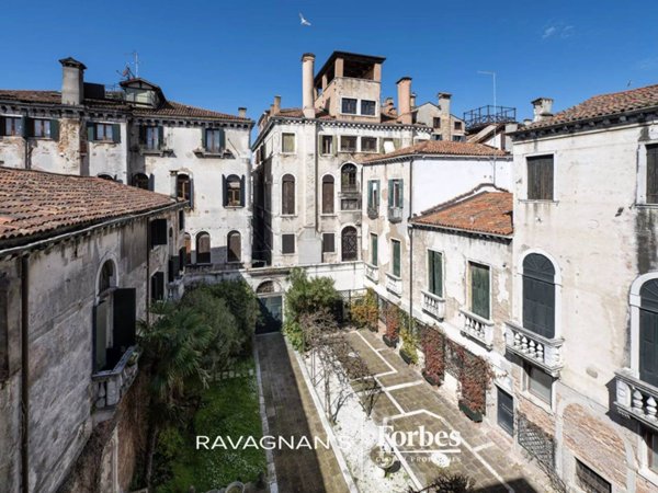 appartamento in vendita a Venezia in zona Sestiere San Polo