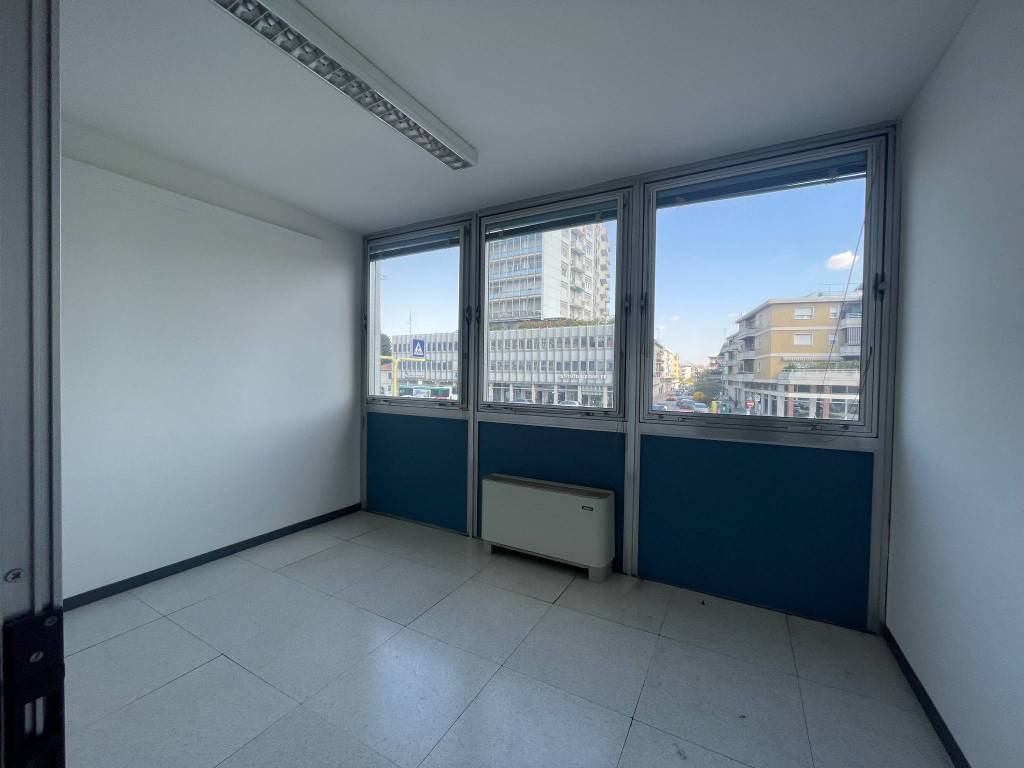 ufficio in vendita a Venezia in zona Marghera