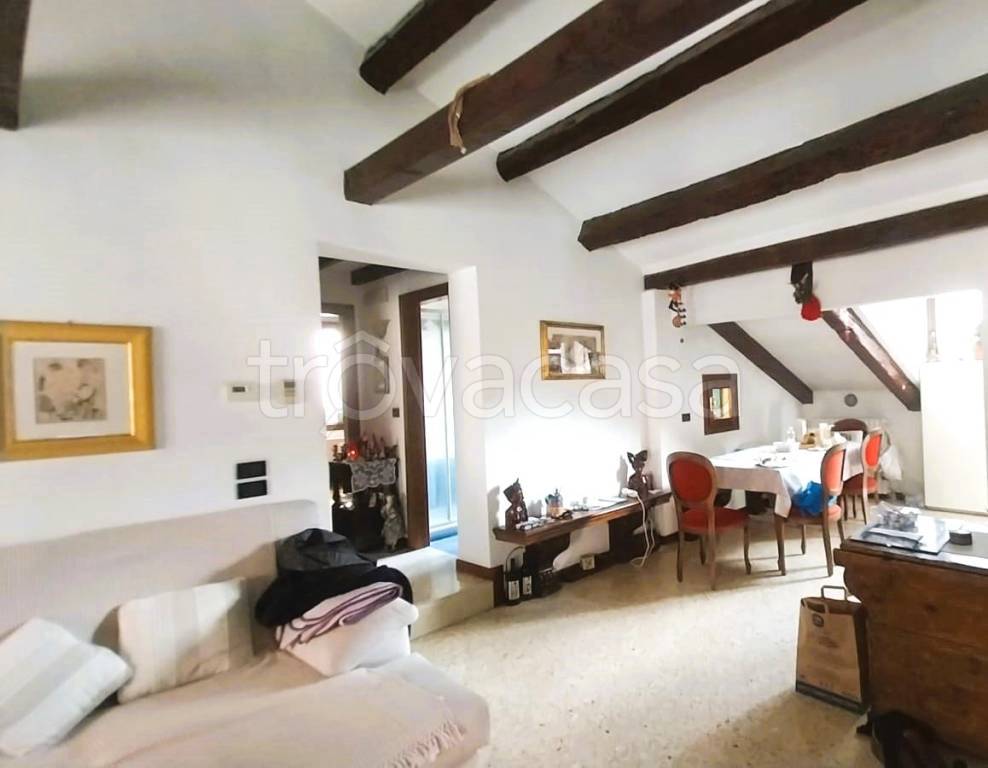 appartamento in vendita a Venezia in zona Sestiere Santa Croce
