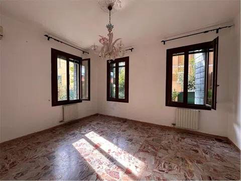 appartamento in vendita a Venezia in zona Lido di Venezia