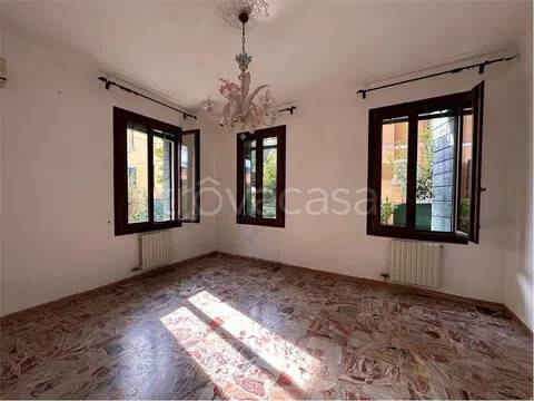 appartamento in vendita a Venezia in zona Lido di Venezia