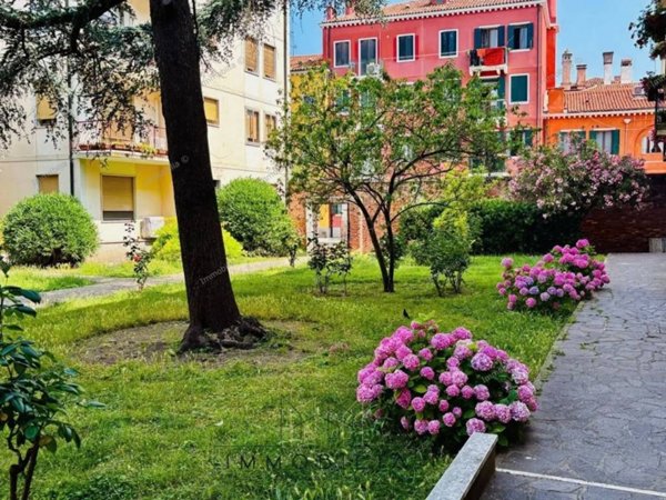 appartamento in vendita a Venezia in zona Sestiere Santa Croce
