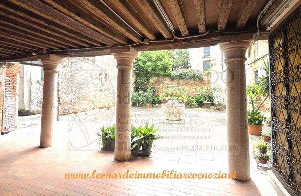 appartamento in vendita a Venezia in zona Sestiere Santa Croce