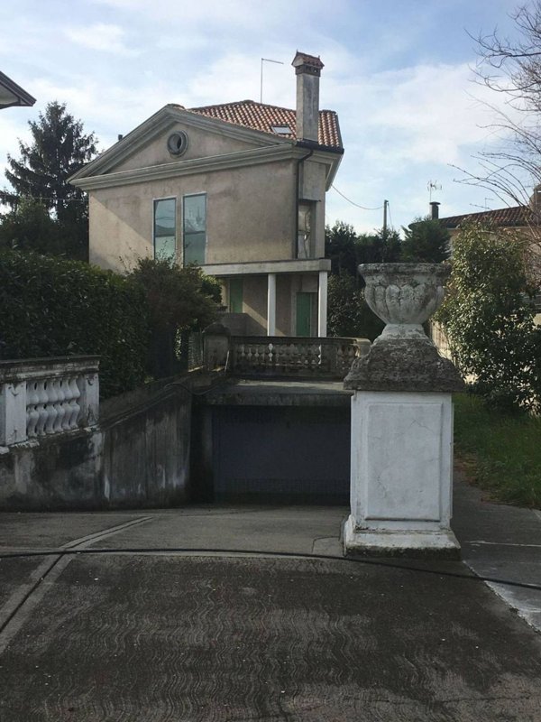 casa indipendente in vendita a Venezia in zona Trivignano