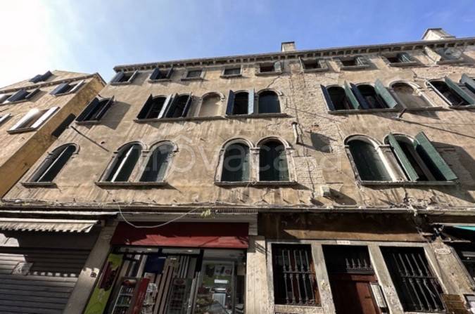 appartamento in vendita a Venezia in zona Sestiere San Polo