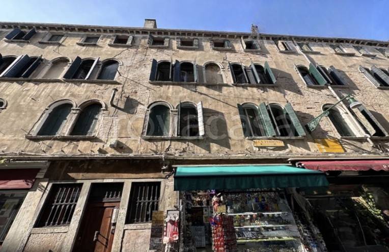 appartamento in vendita a Venezia in zona Sestiere San Polo
