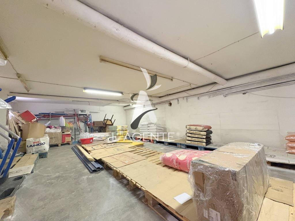 locale di sgombero in vendita a Venezia in zona Mestre