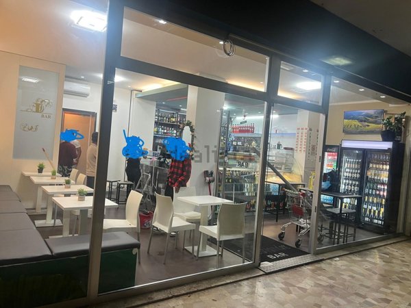 negozio in vendita a Venezia in zona Mestre