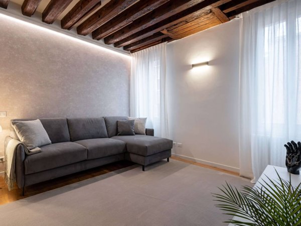 appartamento in vendita a Venezia in zona Murano