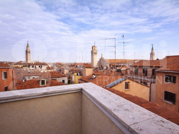 appartamento in vendita a Venezia in zona Sestiere San Polo