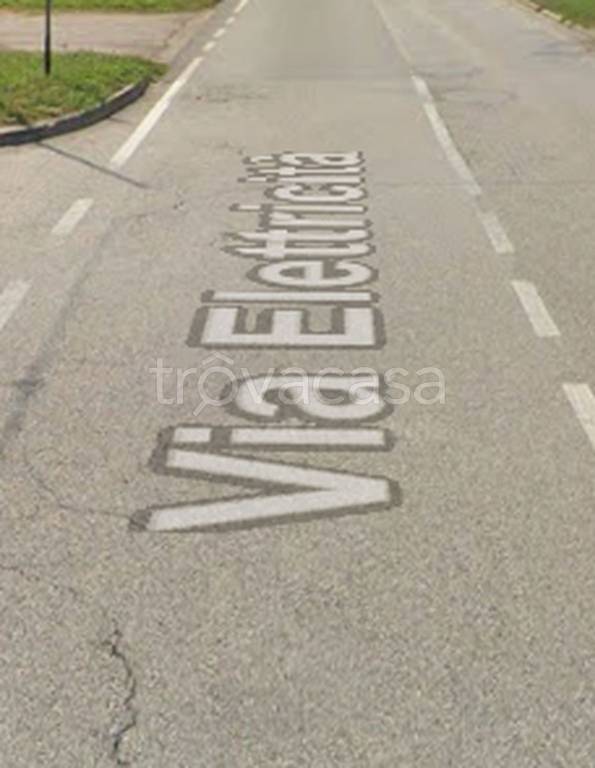 locale commerciale in vendita a Venezia in zona Marghera