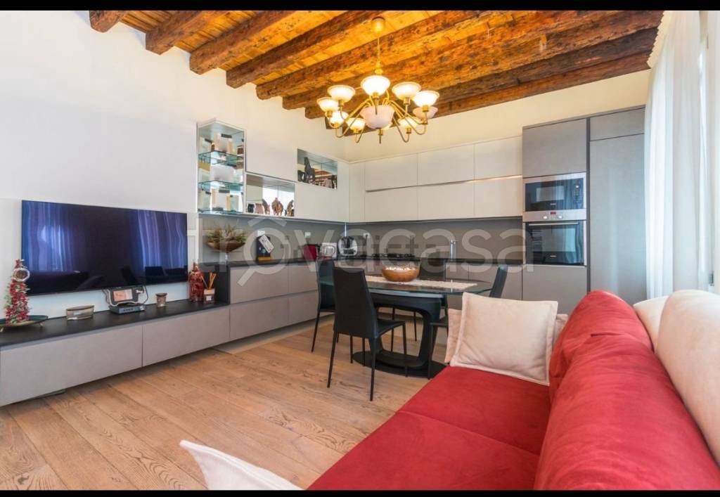 appartamento in vendita a Venezia in zona Sestiere Santa Croce