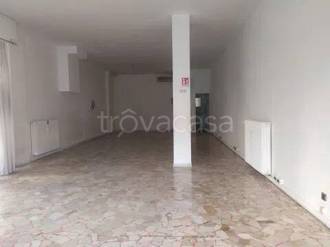 negozio in vendita a Venezia in zona Mestre
