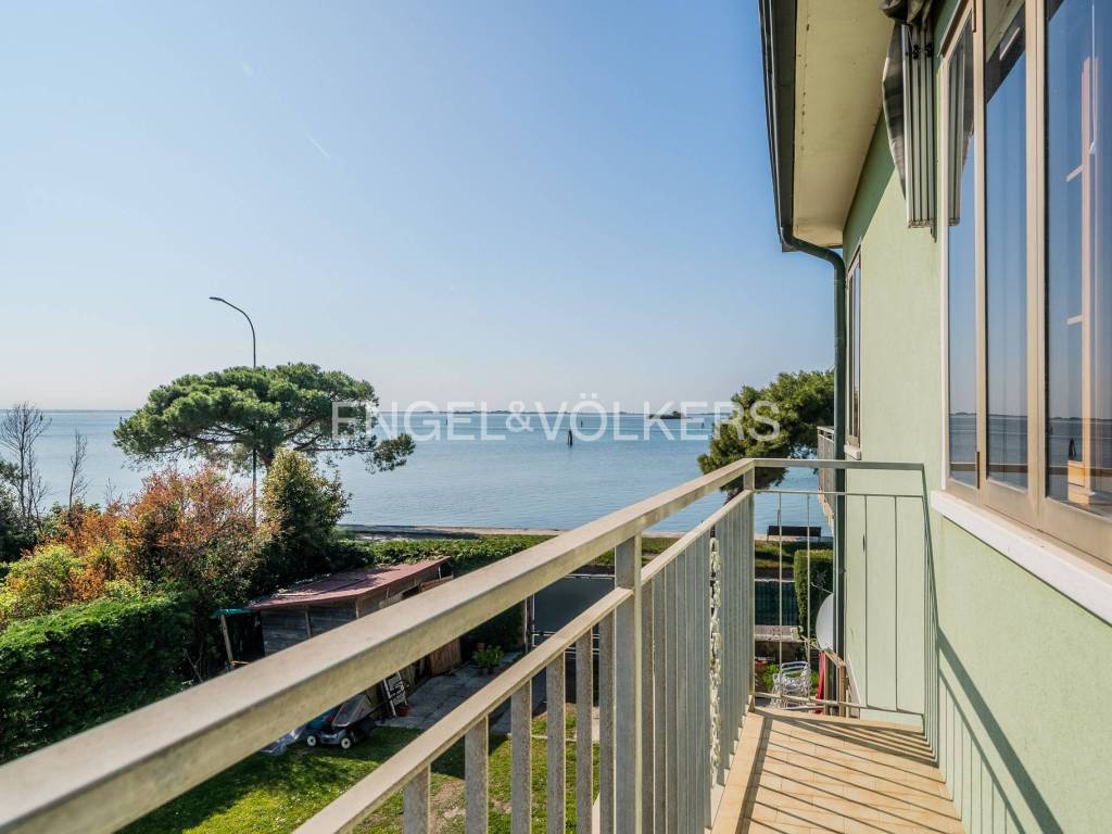 appartamento in vendita a Venezia in zona Lido di Venezia