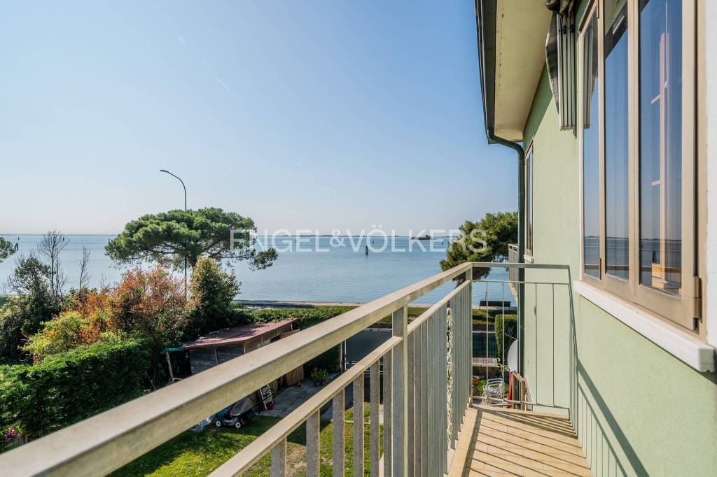 appartamento in vendita a Venezia in zona Lido di Venezia