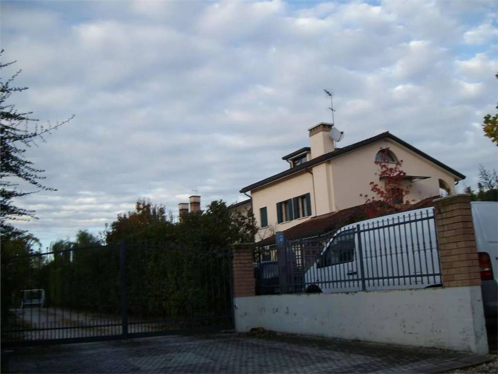 appartamento in vendita a Venezia in zona Trivignano