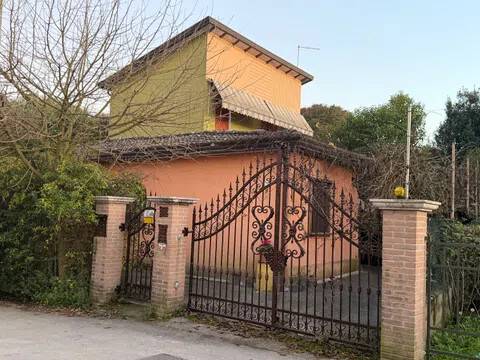 casa indipendente in vendita a Venezia in zona Dese