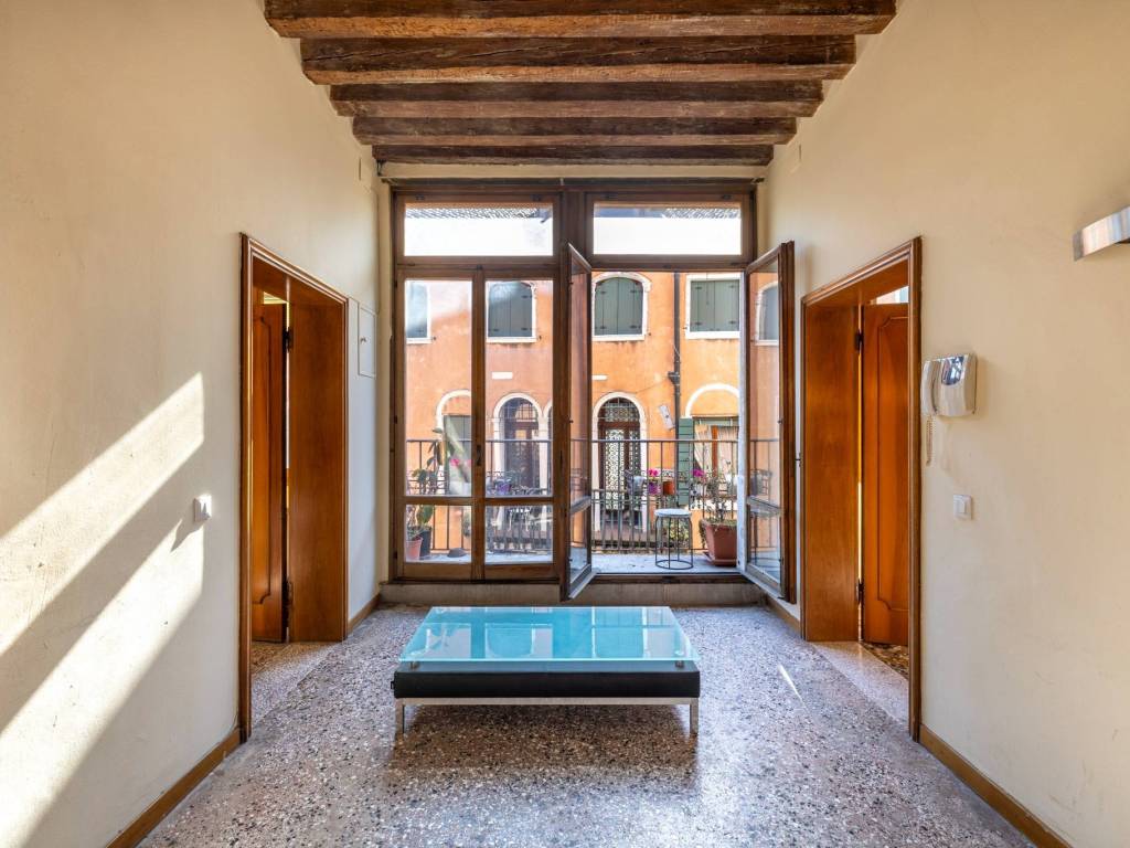 appartamento in vendita a Venezia in zona Sestiere San Polo