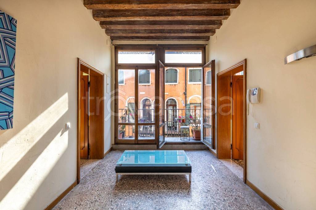 appartamento in vendita a Venezia in zona Sestiere San Polo
