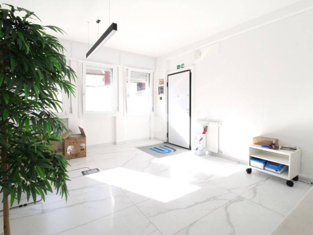 ufficio in vendita a Venezia in zona Mestre