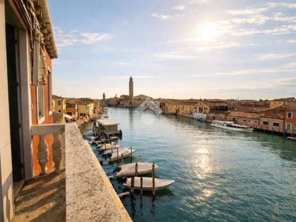 appartamento in vendita a Venezia in zona Murano