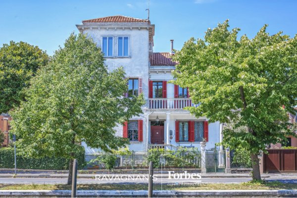 casa indipendente in vendita a Venezia in zona Lido di Venezia