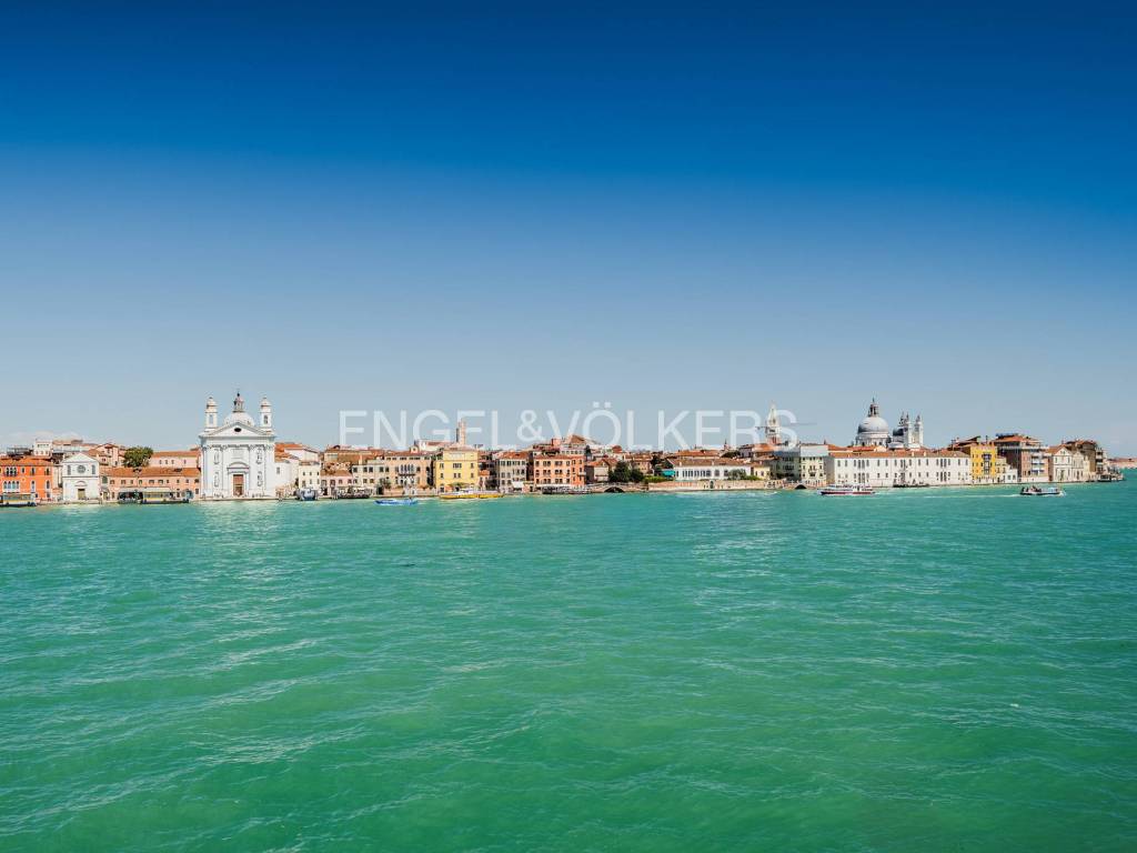 appartamento in vendita a Venezia in zona Giudecca