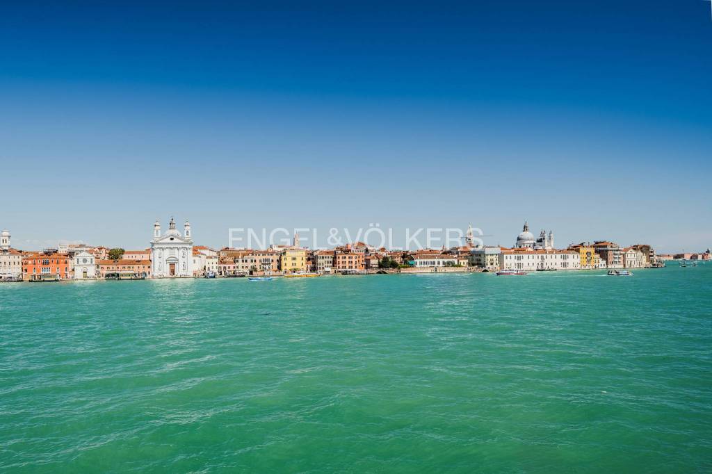 appartamento in vendita a Venezia in zona Giudecca