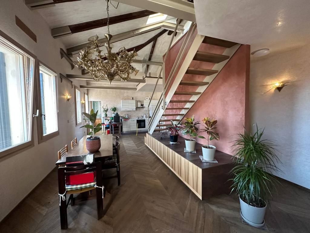 appartamento in vendita a Venezia in zona Murano